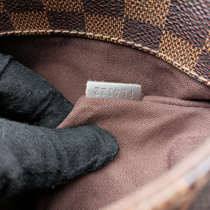 Secondhand Louis Vuitton DISTRICT MM EBENE Damier Canvas N41212 shoulderbag | stylenewstar