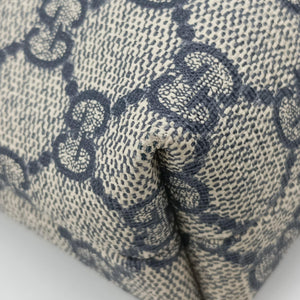 Pre-owned Gucci GG Supreme Grey PVC coated canvas 388924 shoulderbag | stylenewstar