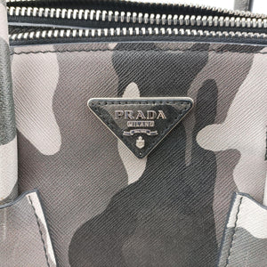 Pre-owned Prada Triangle plate logo Gray×Multicolour SAFFIANO Leather B2625P shoulderbag | stylenewstar