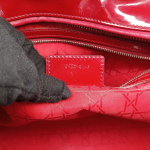 Vintage Christian Dior Lady Dior Red patent shoulderbag | stylenewstar