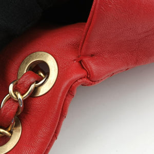 Vintage Chanel V stitch Red lambskin A92088 shoulderbag | stylenewstar