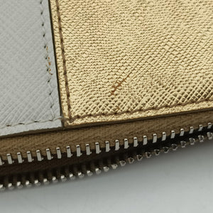 Pre-owned Prada Triangular logo plate Golden×White SAFFIANO Leather BT947C shoulderbag | stylenewstar