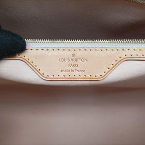 Pre-owned Louis Vuitton Bréa MM Dunne Vernis M90180 shoulderbag | stylenewstar