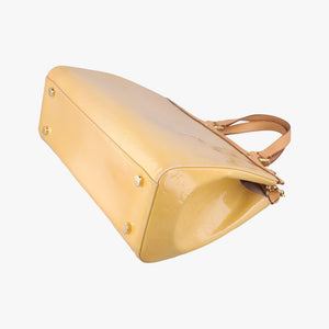 Pre-owned Louis Vuitton Bréa MM Dunne Vernis M90180 shoulderbag | stylenewstar