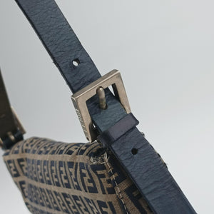 Pre-owned Fendi Baguette Brown×blue×Black fabric 26426 shoulderbag | stylenewstar
