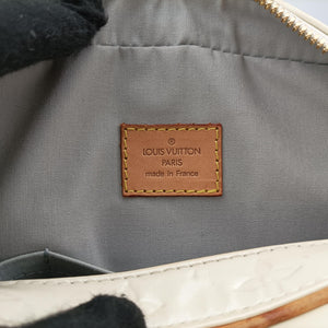 Pre-owned Louis Vuitton Summit Drive Perle Vernis M93514 handbag | stylenewstar