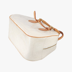 Pre-owned Louis Vuitton Summit Drive Perle Vernis M93514 handbag | stylenewstar