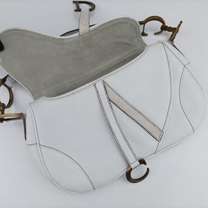Pre-owned Christian Dior double saddle White Leather handbag | stylenewstar