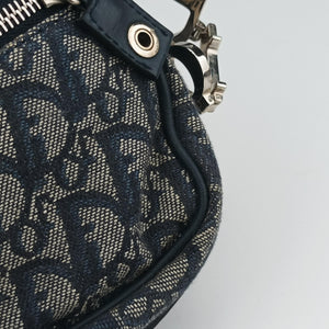 Secondhand Christian Dior Trotter D Charm Trimmed Diorissimo Pochette Navy × Ivory Jacquard × Leather shoulderbag | stylenewstar