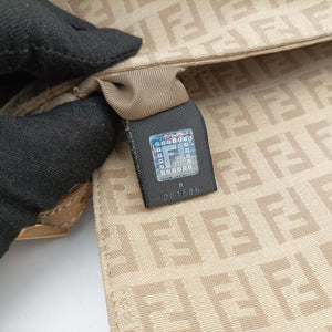 Pre-owned Fendi Baguette Beige Jacquard 8BR180 shoulderbag | stylenewstar