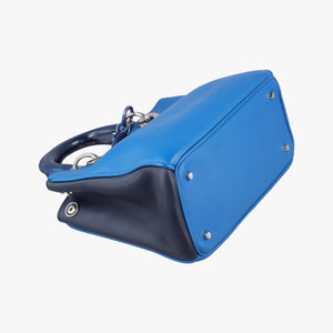 Pre-owned Christian Dior Diorissimo Blue Leather shoulderbag | stylenewstar