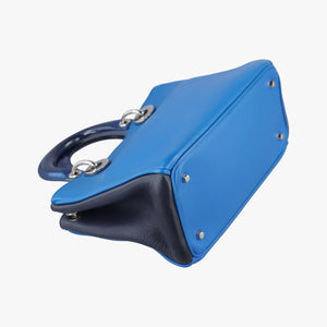 Pre-owned Christian Dior Diorissimo Blue Leather shoulderbag | stylenewstar