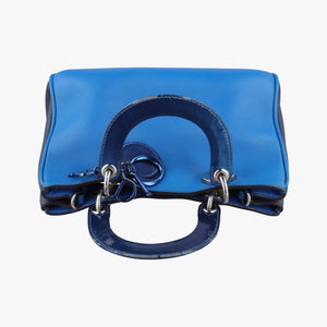 Pre-owned Christian Dior Diorissimo Blue Leather shoulderbag | stylenewstar