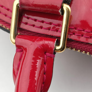 Vintage Louis Vuitton Alma BB pomme d'amour Vernis M91606 shoulderbag | stylenewstar