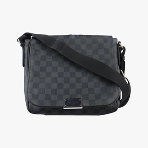 Pre-owned Louis Vuitton DANIEL MM Noir Damier GRAPHITE N41260 shoulderbag | stylenewstar