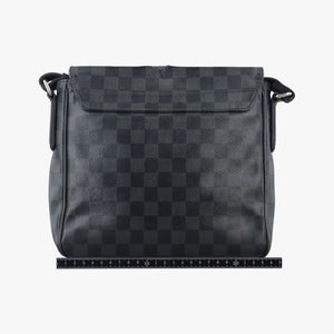 Pre-owned Louis Vuitton DANIEL MM Noir Damier GRAPHITE N41260 shoulderbag | stylenewstar