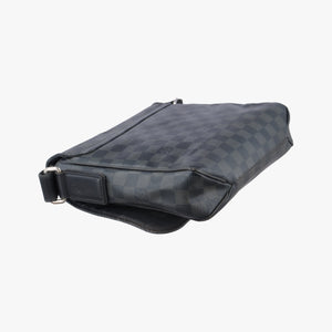 Pre-owned Louis Vuitton DANIEL MM Noir Damier GRAPHITE N41260 shoulderbag | stylenewstar