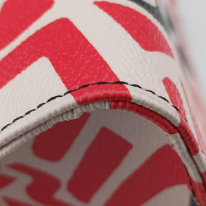 Pre-owned Louis Vuitton Crafty OnTheGo GM Crème Rouge Monogram Giant M45358 shoulderbag | stylenewstar