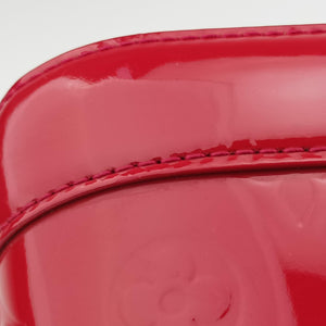 Vintage Louis Vuitton Alma PM pomme d'amour Vernis M90096 handbag | stylenewstar