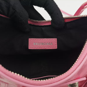 Secondhand Balenciaga Le Cagole Pink Patent shoulderbag | stylenewstar