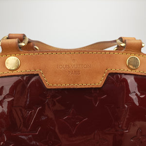 Pre-owned Louis Vuitton Bréa MM Amarante Vernis M91619 handbag | stylenewstar