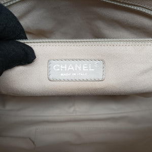 Pre-owned Chanel Matelasse Red Patent Leather A67292 shoulderbag | stylenewstar