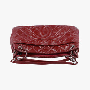 Pre-owned Chanel Matelasse Red Patent Leather A67292 shoulderbag | stylenewstar