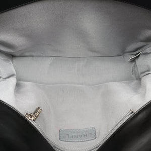 Pre-owned Chanel BOY CHANEL Black Enamel A67021 shoulderbag | stylenewstar