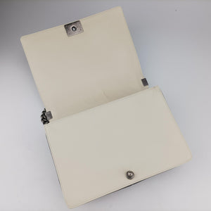 Secondhand Chanel BOY CHANEL Black×beige Leather A67087 shoulderbag | stylenewstar