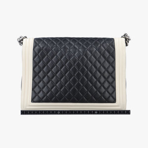 Secondhand Chanel BOY CHANEL Black×beige Leather A67087 shoulderbag | stylenewstar