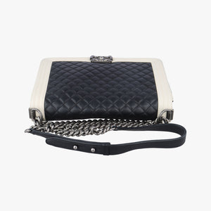 Secondhand Chanel BOY CHANEL Black×beige Leather A67087 shoulderbag | stylenewstar