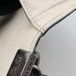 Secondhand Chanel BOY CHANEL Black×white Leather A66713 shoulderbag | stylenewstar