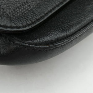 Pre-owned Louis Vuitton District PM Noir Damie Infini Leather N41286 shoulderbag | stylenewstar