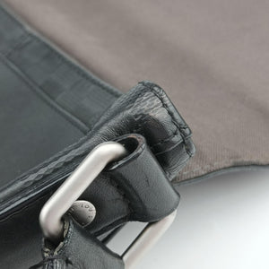 Pre-owned Louis Vuitton District PM Noir Damie Infini Leather N41286 shoulderbag | stylenewstar