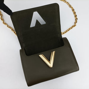 Pre-owned Louis Vuitton Twist PM Green leather M54746 shoulderbag | stylenewstar