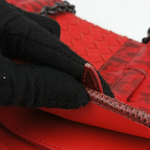 Vintage Bottega Veneta Intrecciato Red lambskin shoulderbag | stylenewstar