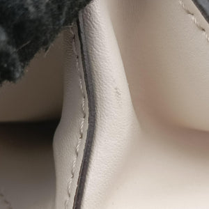 Secondhand Fendi studded Kan I White Leather 8M0381 shoulderbag | stylenewstar