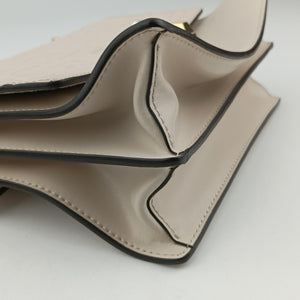 Secondhand Fendi studded Kan I White Leather 8M0381 shoulderbag | stylenewstar