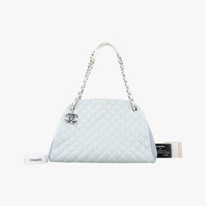 Pre-owned Chanel Mademoiselle Bowling Blue x Light Blue Caviar Leather A67642 handbag | stylenewstar