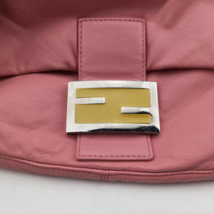 Pre-owned Fendi Baguette Pink lambskin 26424 handbag | stylenewstar
