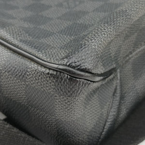 Pre-owned Louis Vuitton DANIEL MM Noir Damier GRAPHITE N58029 shoulderbag | stylenewstar