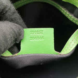 Pre-owned Gucci GG Supreme Tattoo Print Heart Charm Joy Green x White x Black PVC coated canvas 190257 handbag | stylenewstar