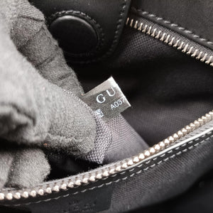 Pre-owned Gucci GG Supreme Tiger Black PVC coated canvas 495559 shoulderbag | stylenewstar