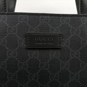 Pre-owned Gucci GG Supreme Tiger Black PVC coated canvas 495559 shoulderbag | stylenewstar