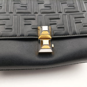 Pre-owned Fendi KAN I Black Leather 8M0381 shoulderbag | stylenewstar
