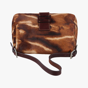 Pre-owned Fendi Mamma Baguette Brown pony hair 26325 shoulderbag | stylenewstar