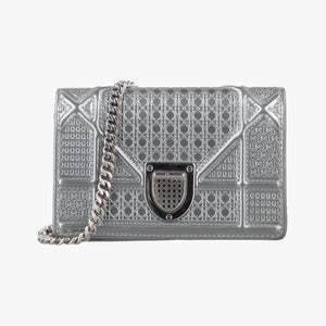 Secondhand Christian Dior Diorama Silver leather shoulderbag | stylenewstar