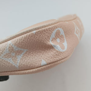 Pre-owned Louis Vuitton MULTI POCHETTE ACCESSOIRES Brume Monogram Giant M57634 shoulderbag | stylenewstar