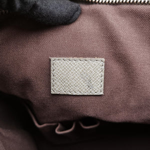 Secondhand Louis Vuitton SASHA Grey TAIGA M32630 shoulderbag | stylenewstar