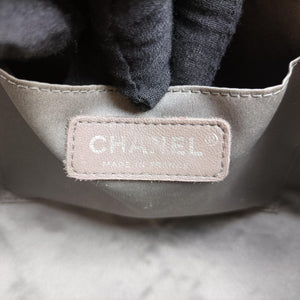 Pre-owned Chanel Symbol charm icon Yellow Patent A37156 shoulderbag | stylenewstar